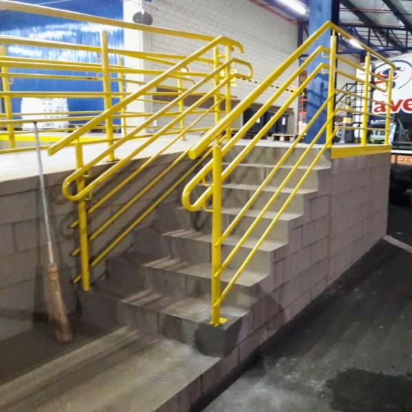 Guarda Corpo E Corrimão Em Aço Carbono??